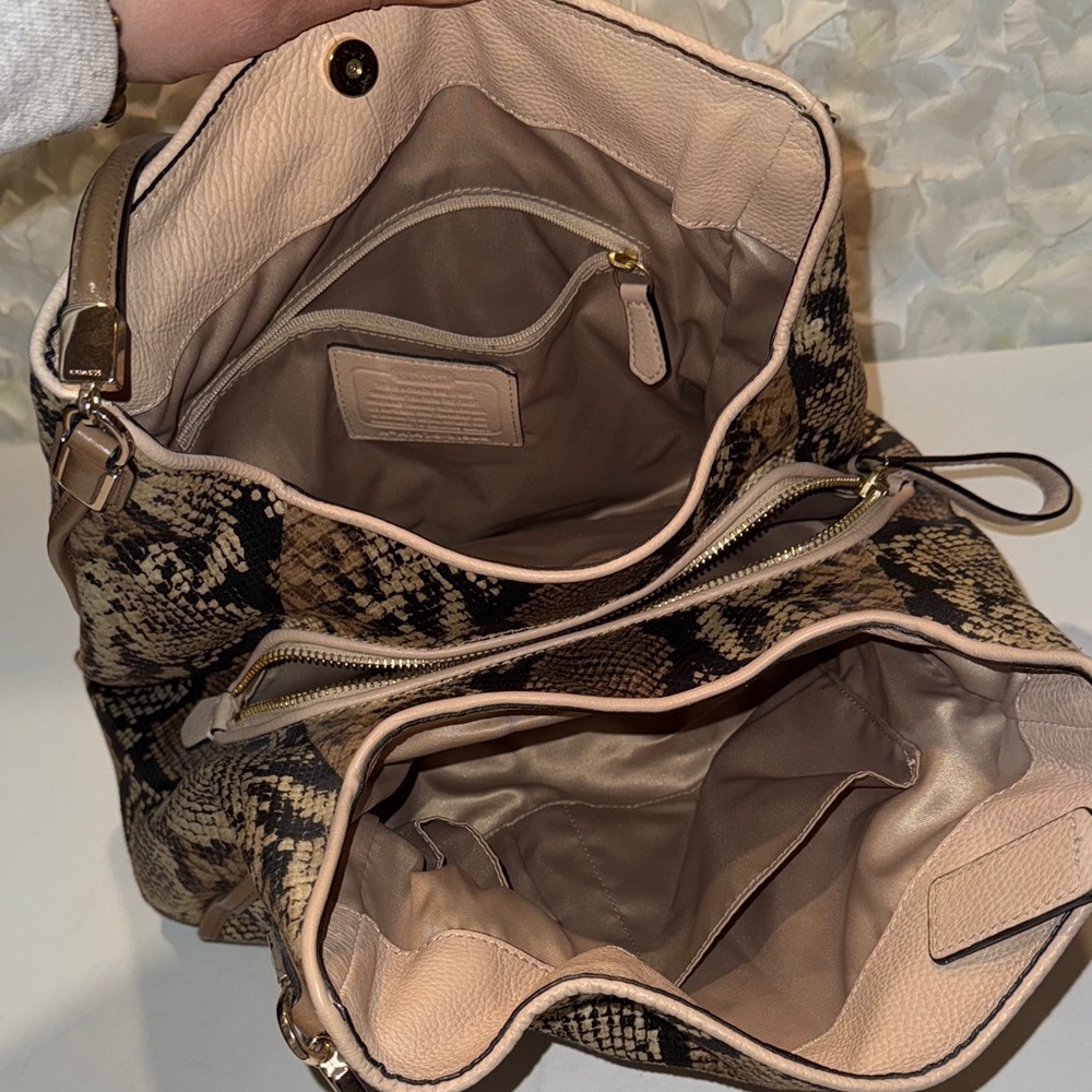 Coach Brown and Black Snakeskin Shoulder Bag - Picture 4 of 7